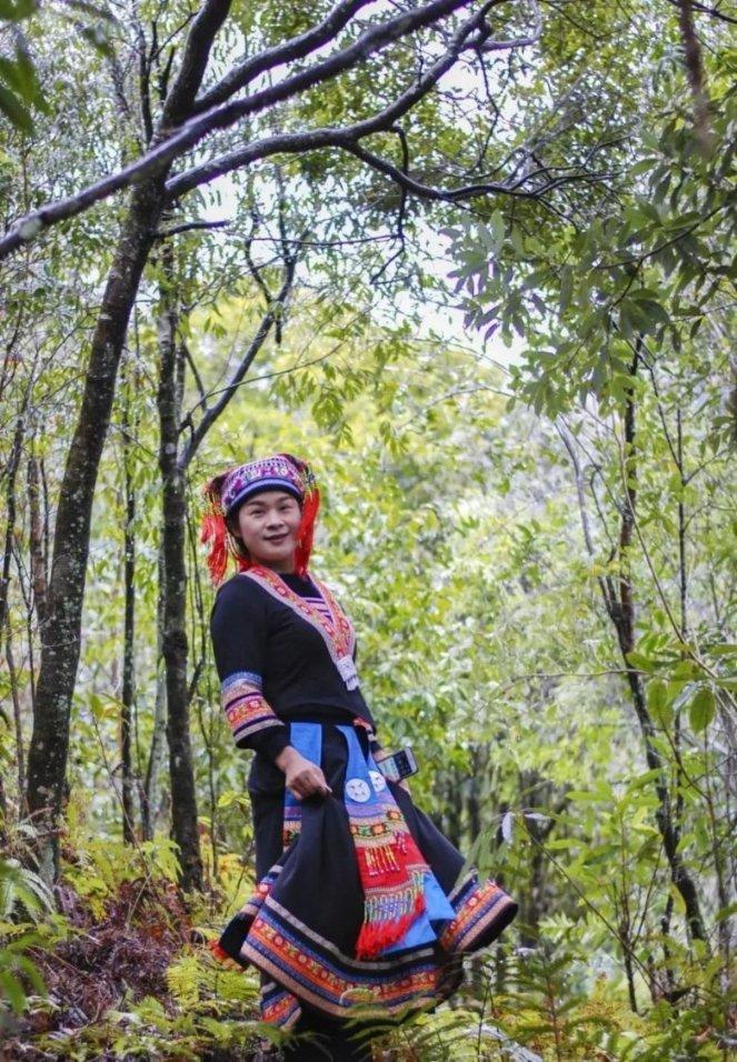 逃出漂亮花谷