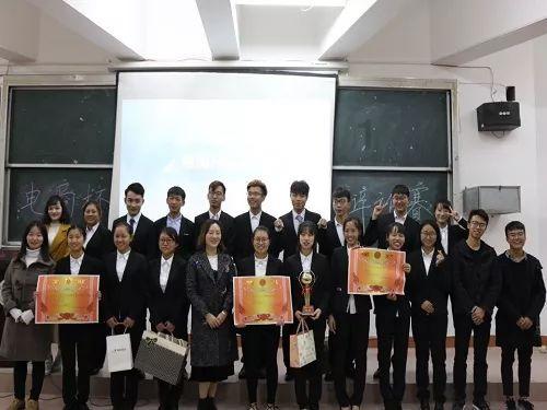 成都附二中医医院：治疗外阴白斑选择医院的标准有几点？